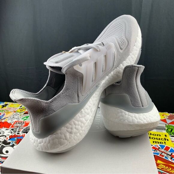 Adidas Ultraboost 22 Light Grey Women's Various Sizes - Picture 10 of 14